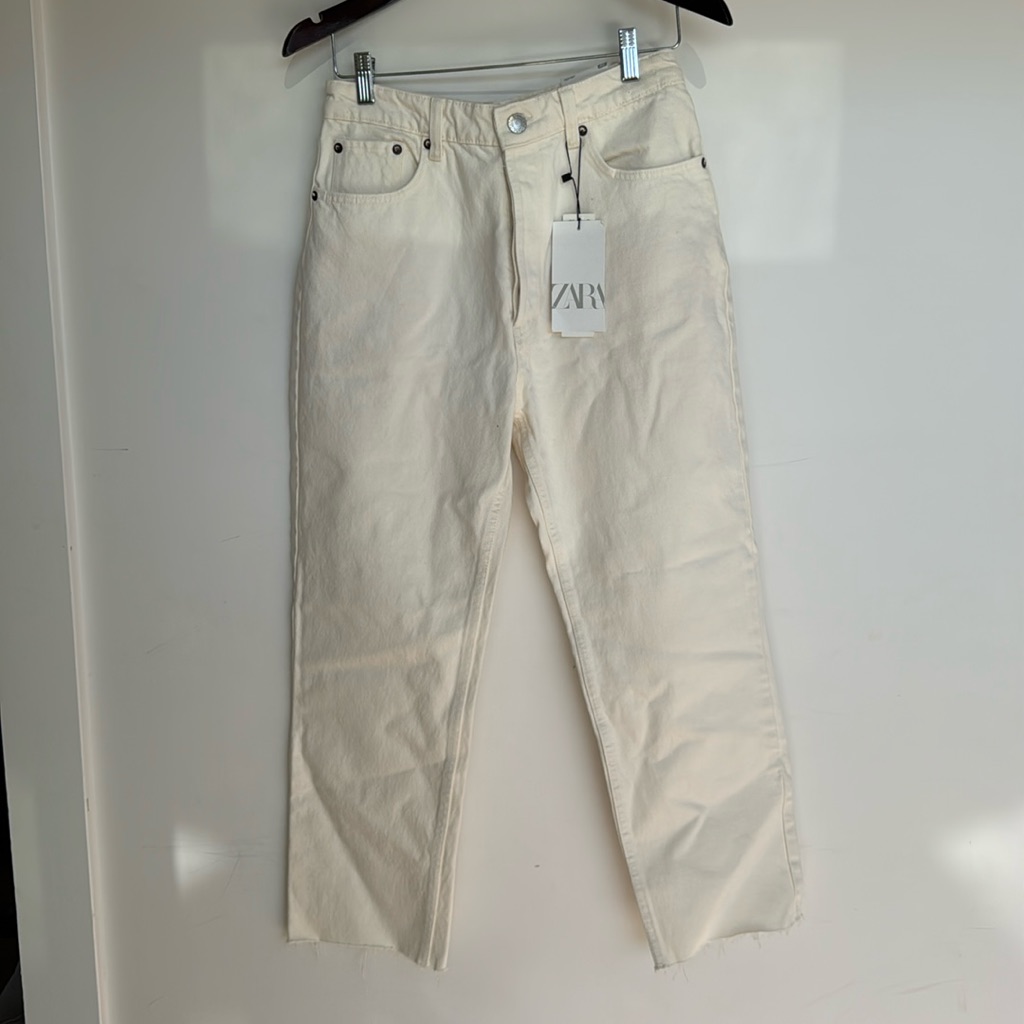 Brand New White Zara Jeans Size 40